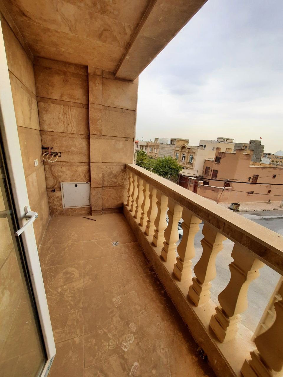 آپارتمان 2 خواب هشتگرد