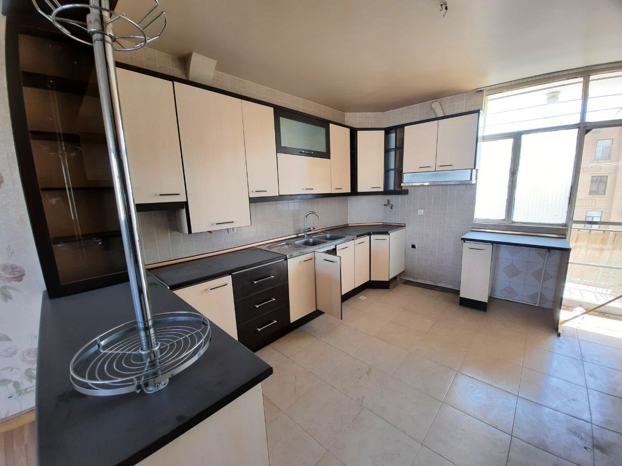 آپارتمان 107 متری فاز 1 هشتگرد (1) آپارتمان 107 متری فاز 1 هشتگرد (1)