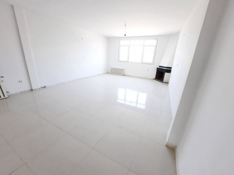 آپارتمان 118 متری فاز 1 هشتگرد (2)