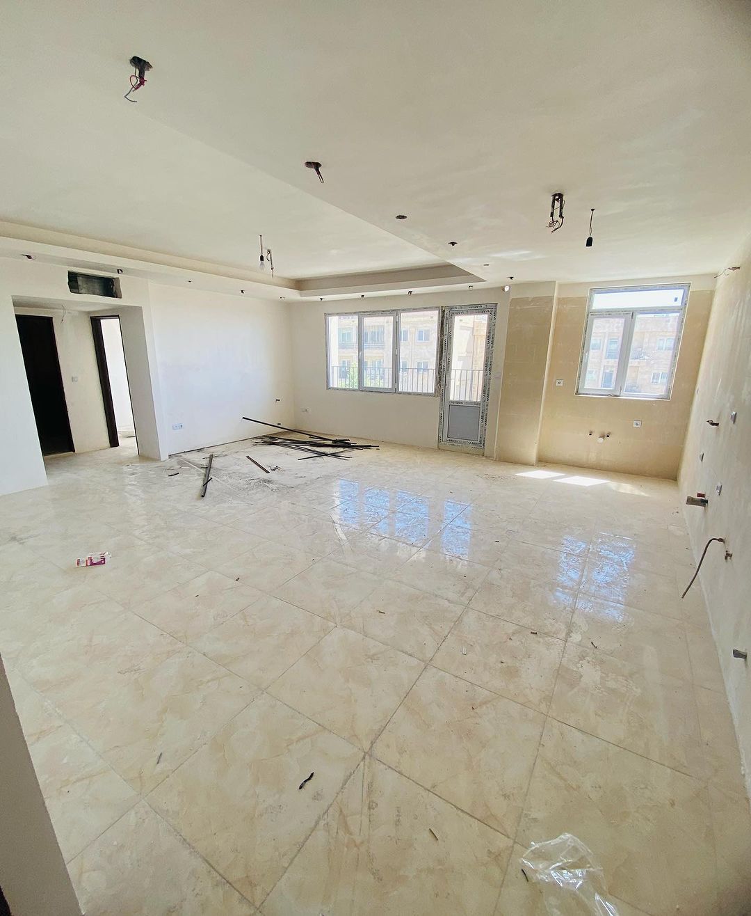 آپارتمان نوساز هشتگرد فاز 4 (1) آپارتمان نوساز هشتگرد فاز 4 (1)