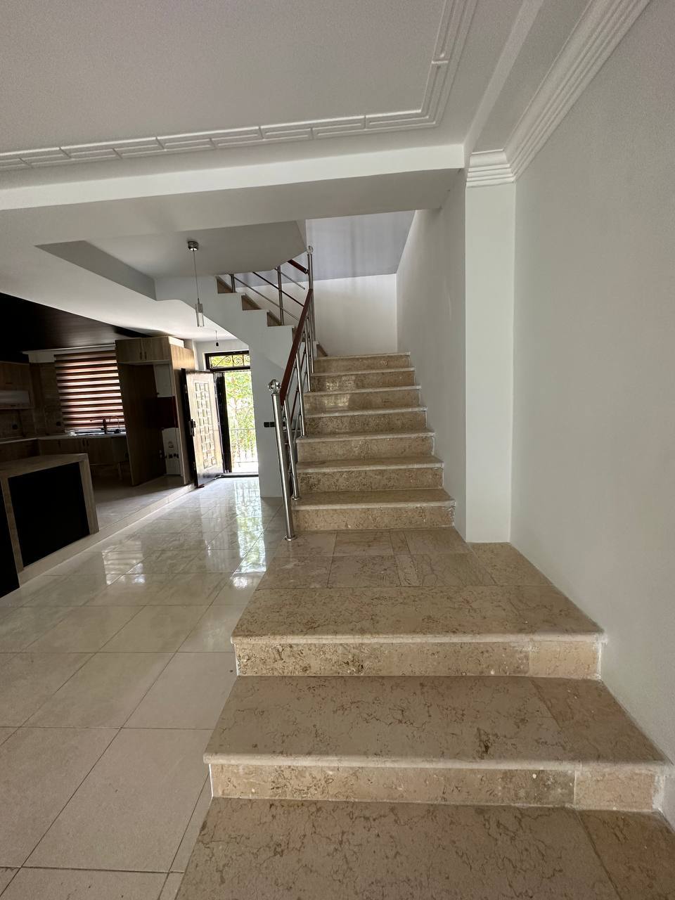 خانه ویلایی فاز 2 هشتگرد (6) خانه ویلایی فاز 2 هشتگرد (6)