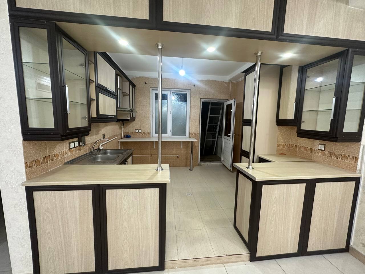 آپارتمان فاز 1 اندیشه (1)