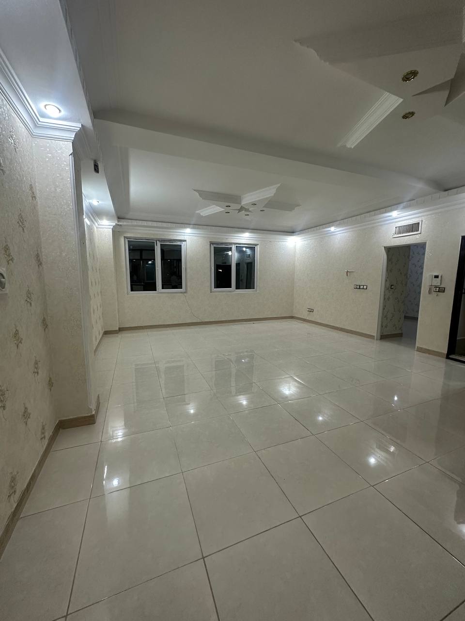 آپارتمان فاز 1 اندیشه (1)