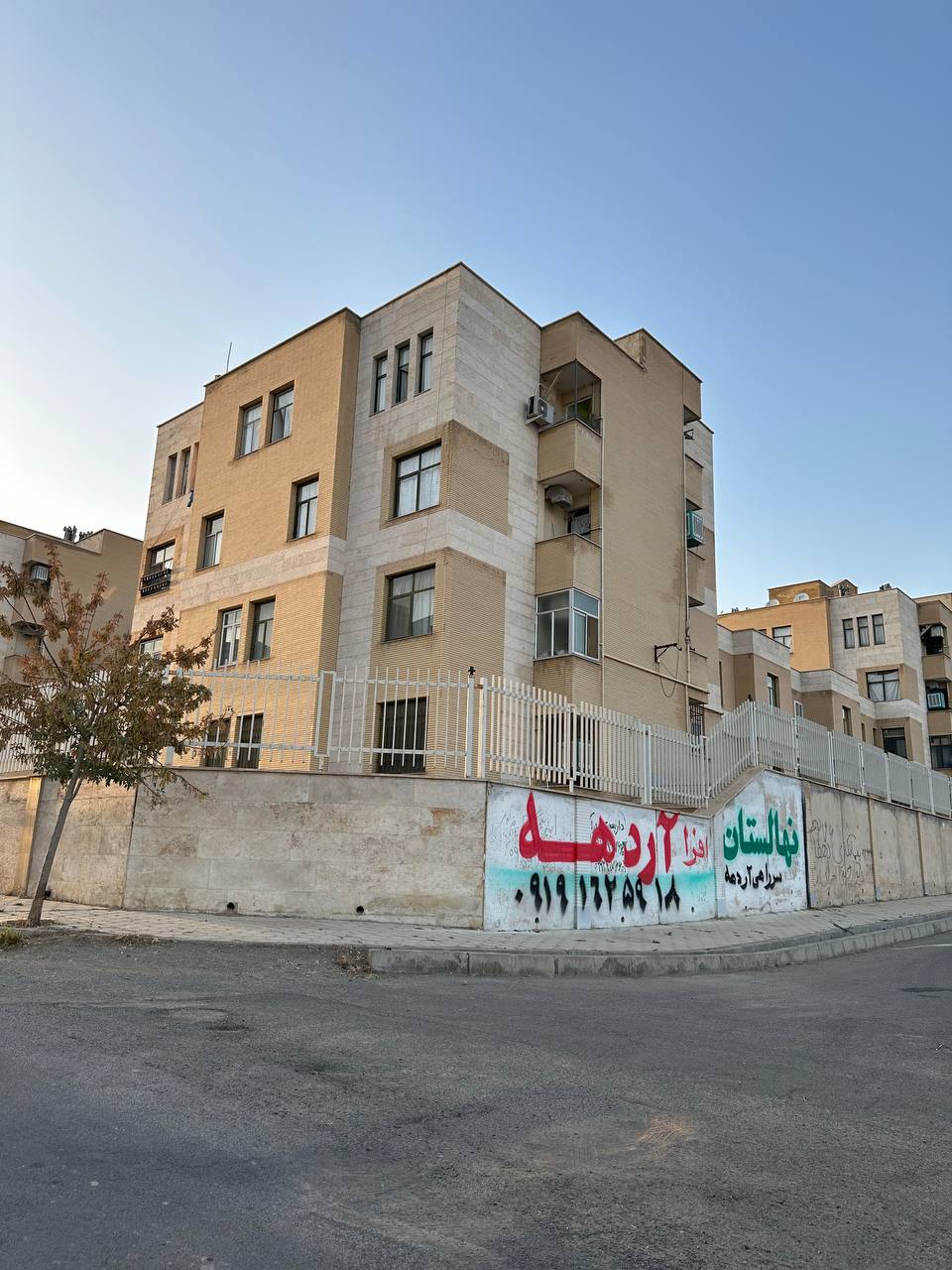 آپارتمان فاز 2 هشتگرد (1)