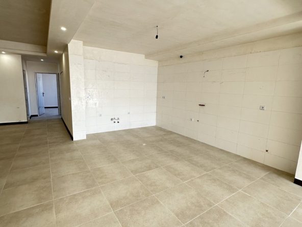 آپارتمان دو خواب فاز 1 هشتگرد (3)