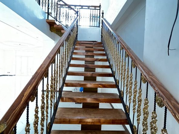 خانه ویلایی 300 متر فاز 1 هشتگرد (5)