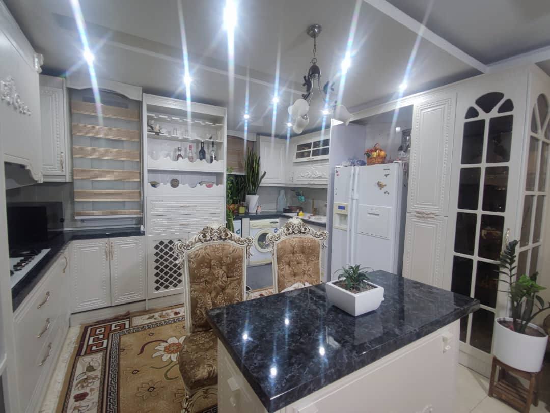 آپارتمان 98 متری فاز 1 هشتگرد