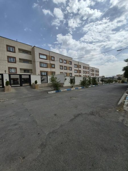 آپارتمان اکباتان سند دار هشتگرد (2)
