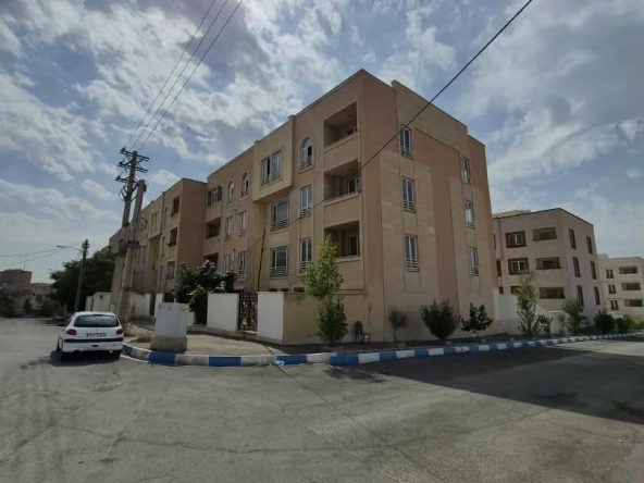 آپارتمان اکباتان سند دار هشتگرد (3)